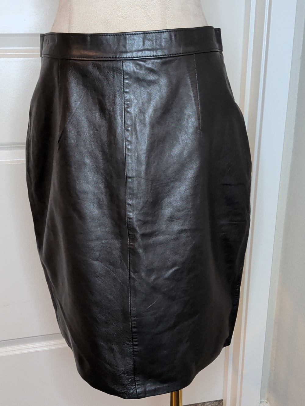 Vintage 80s Sanzzini Black Leather Skirt Fitted Pencil w/ Slit 22" SZ 10
